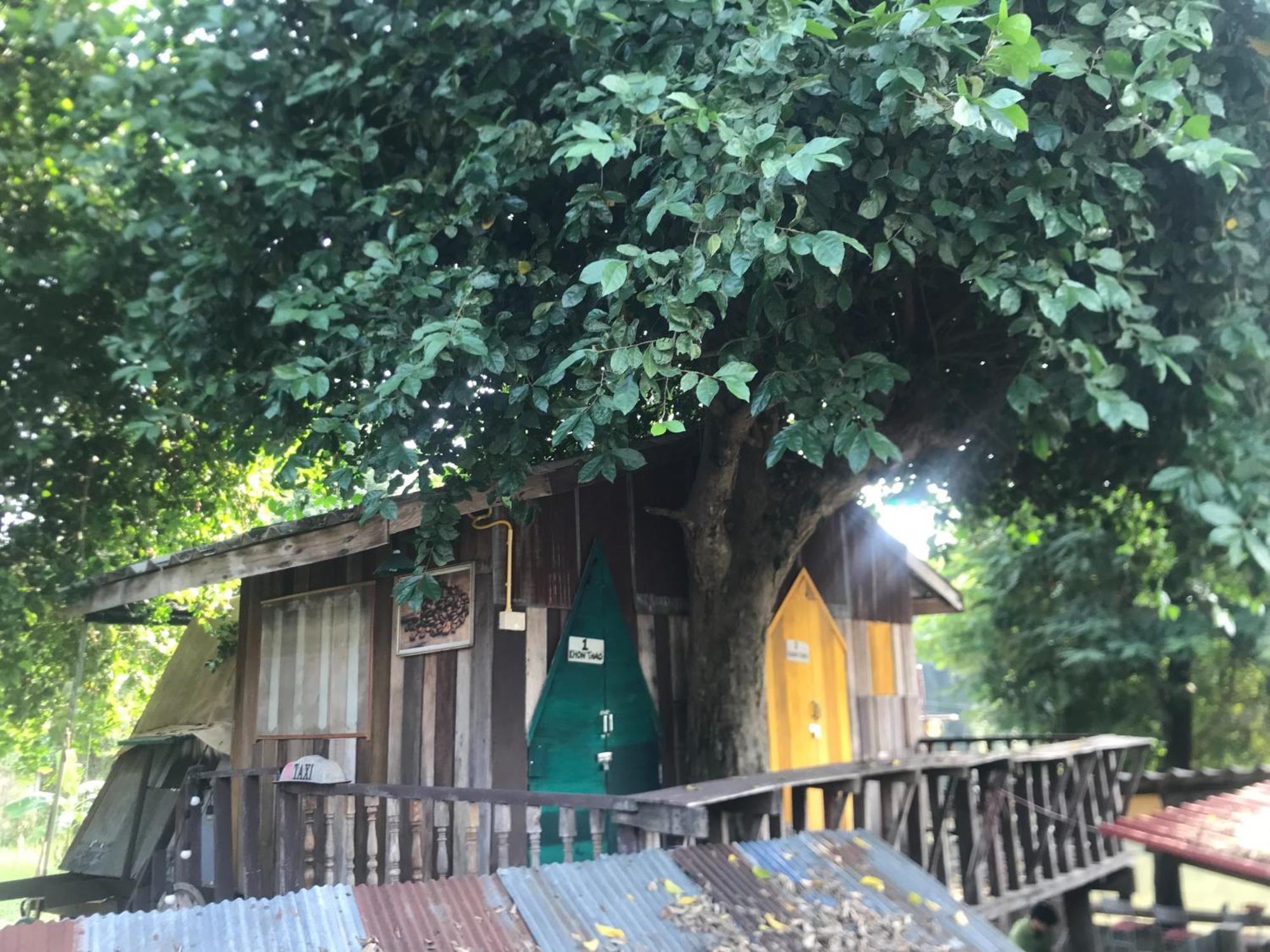 Khonthao Hotel Ламфун Екстериор снимка